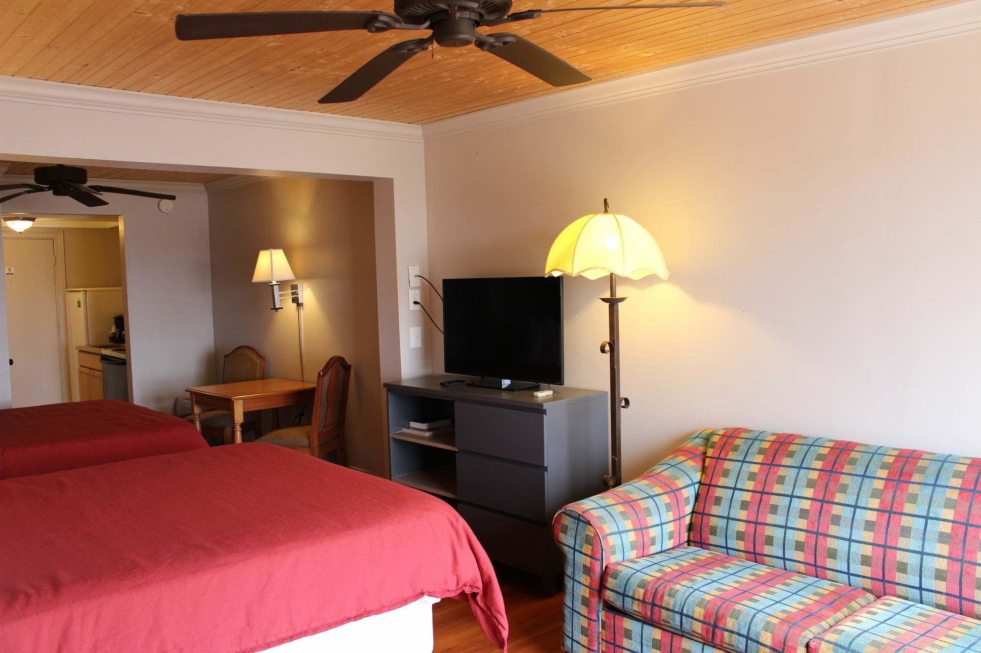 Garden City Inn מראה חיצוני תמונה